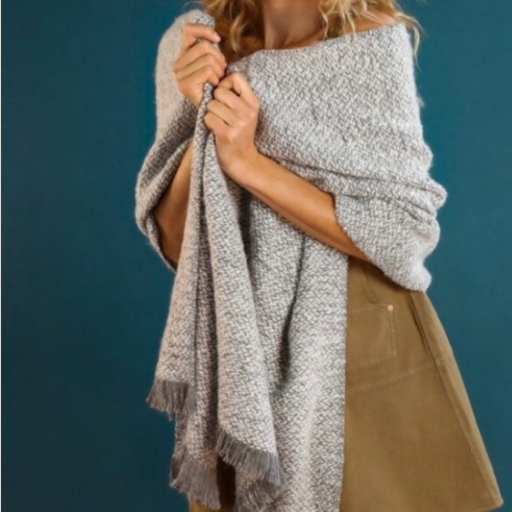 Powder Scarf Wrap